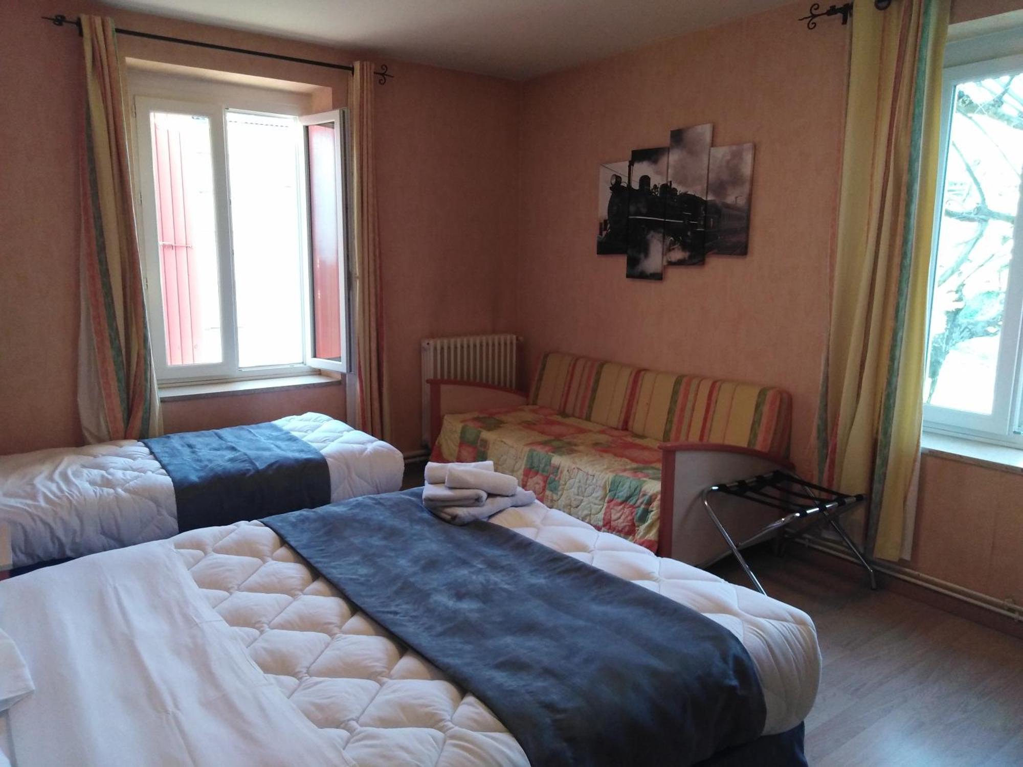 Logis Hotel Des Voyageurs Restaurant La Bonne Tabl'Hay Livron-sur-Drôme 외부 사진