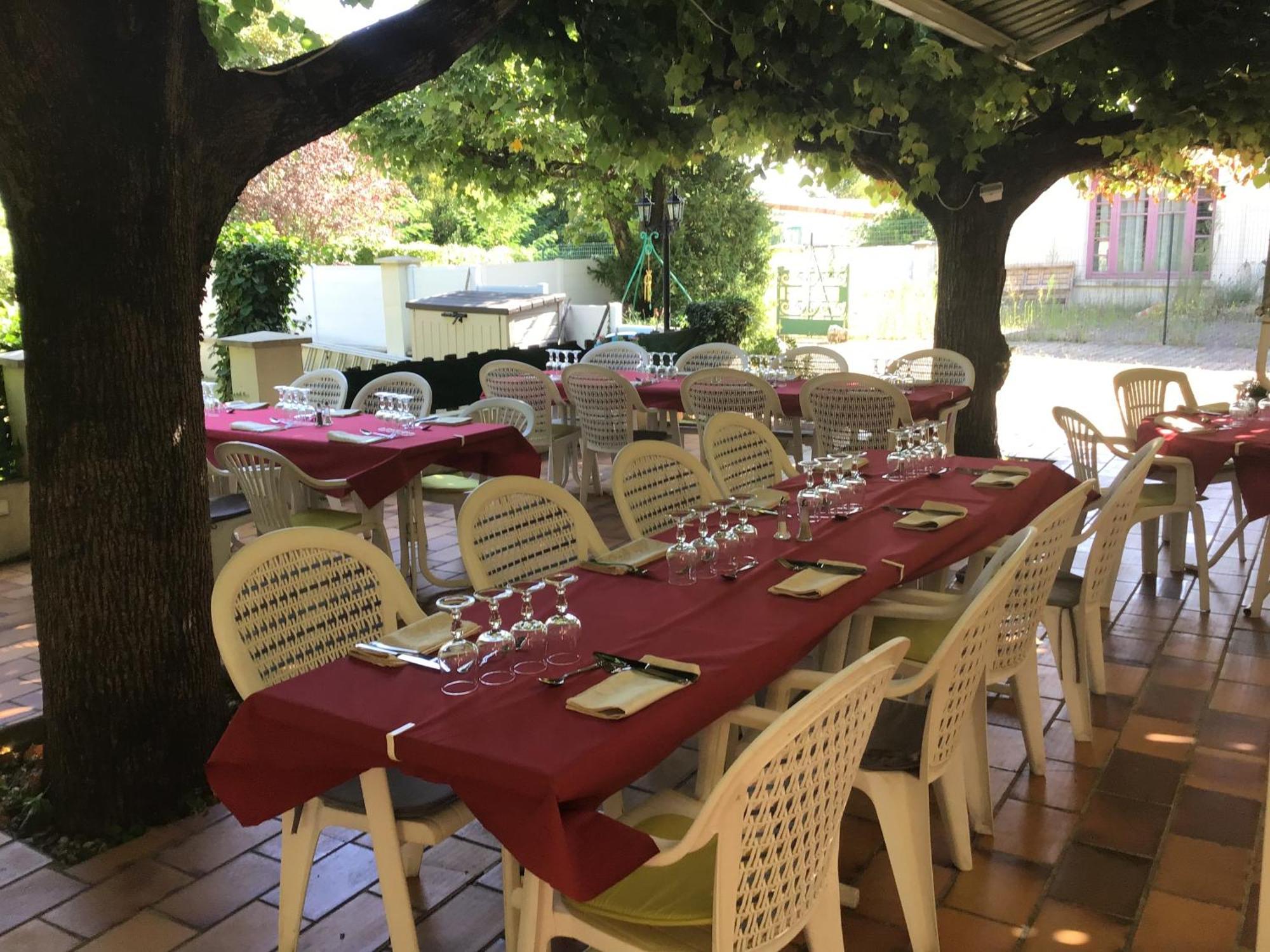Logis Hotel Des Voyageurs Restaurant La Bonne Tabl'Hay Livron-sur-Drôme 외부 사진