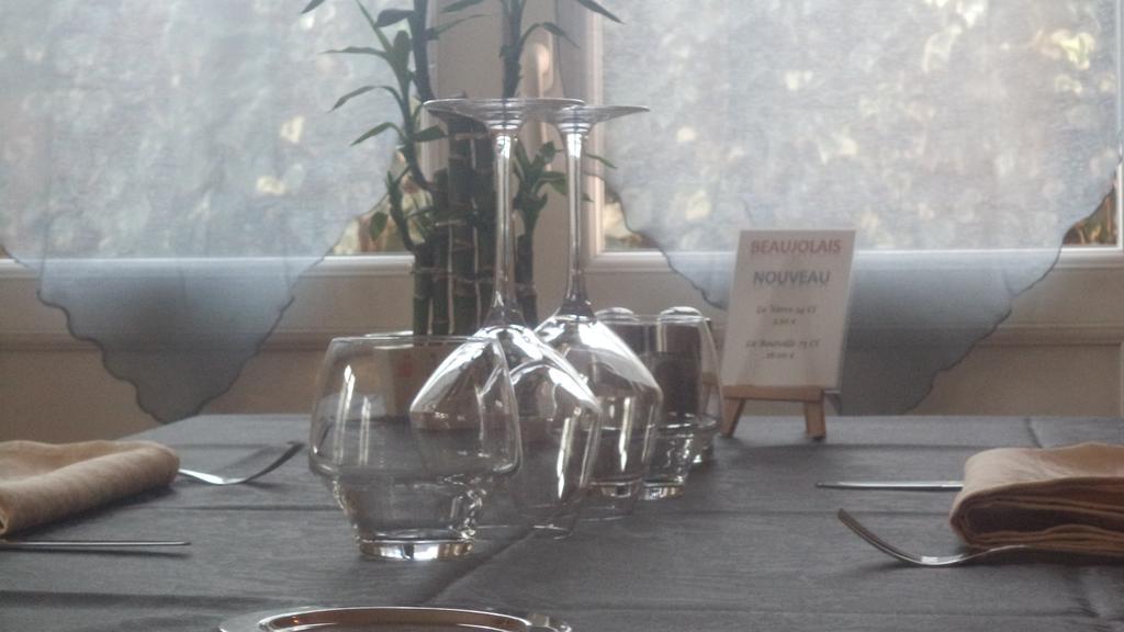 Logis Hotel Des Voyageurs Restaurant La Bonne Tabl'Hay Livron-sur-Drôme 외부 사진