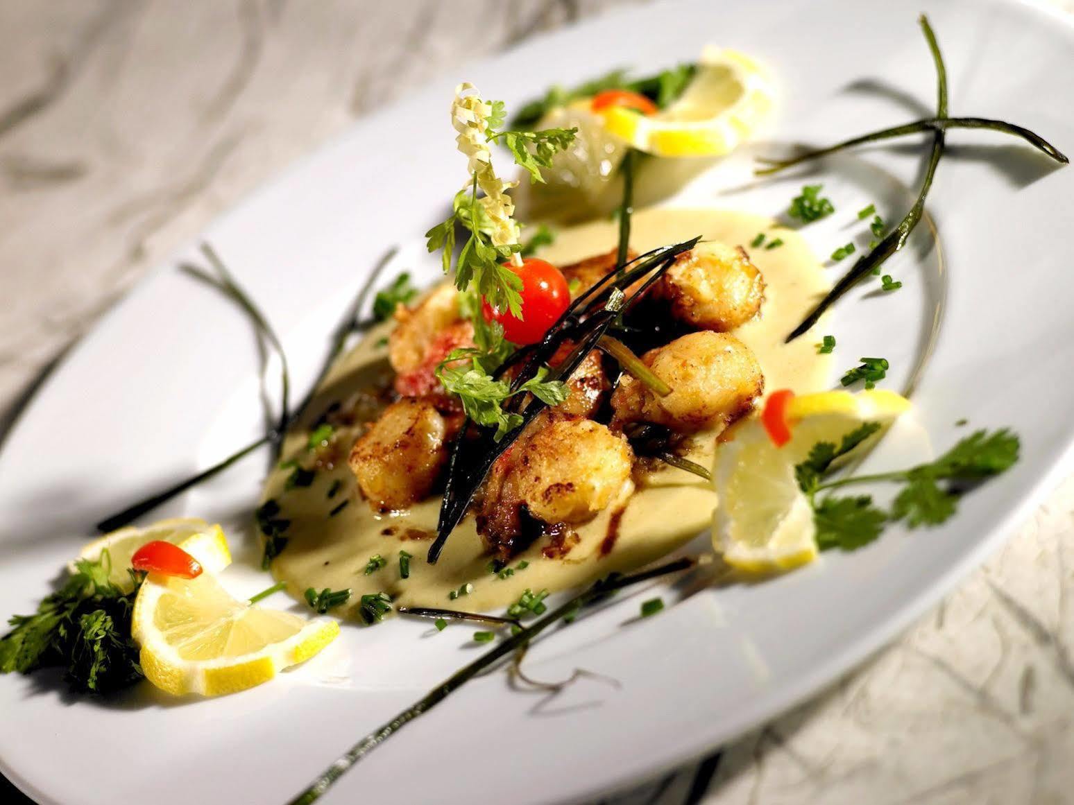 Logis Hotel Des Voyageurs Restaurant La Bonne Tabl'Hay Livron-sur-Drôme 외부 사진